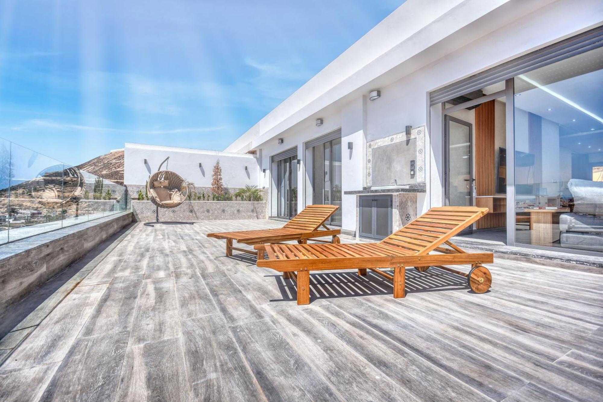 Luxury Seafront Appartement 6-7P Agadir Exterior photo